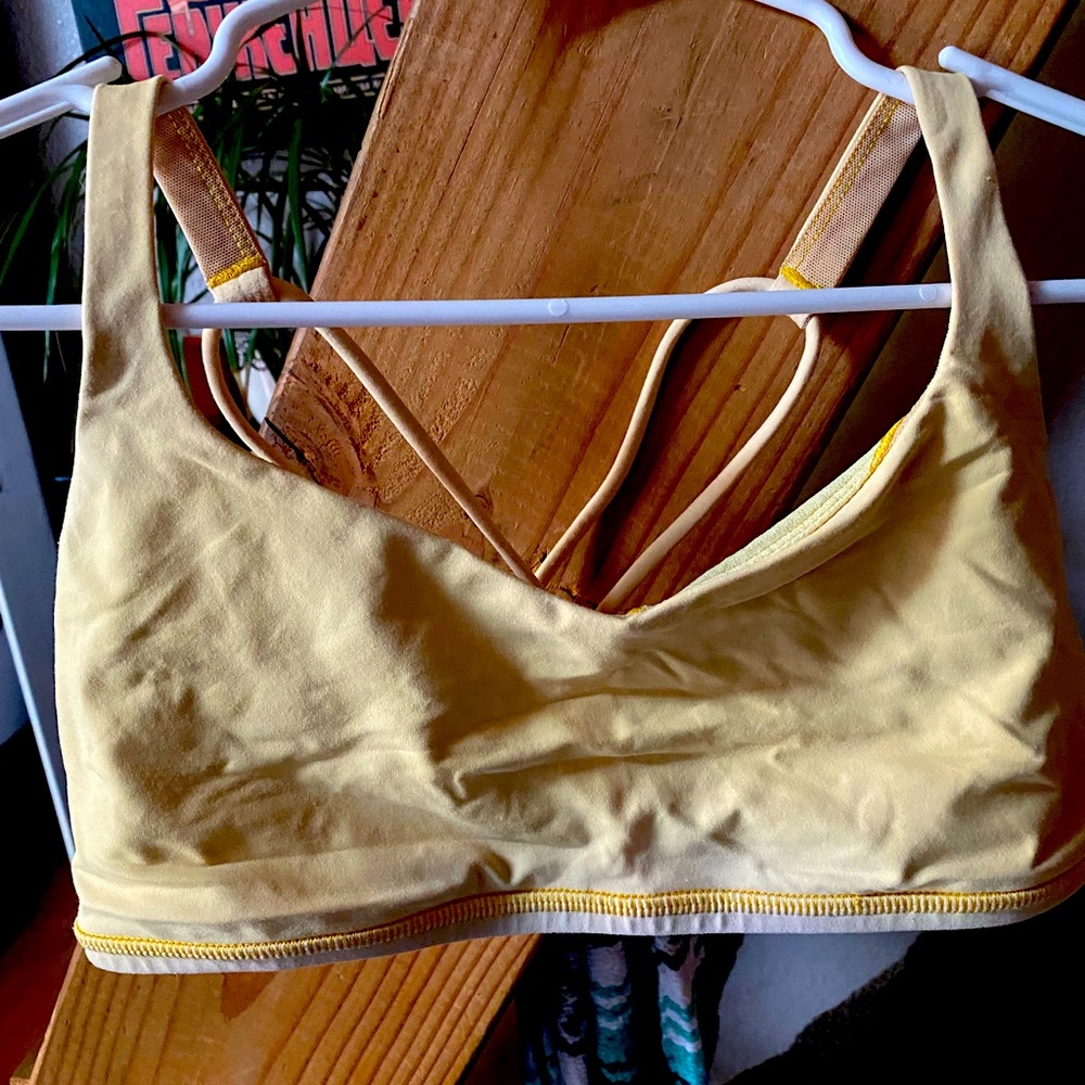 Lululemon free to be bra orange size 8